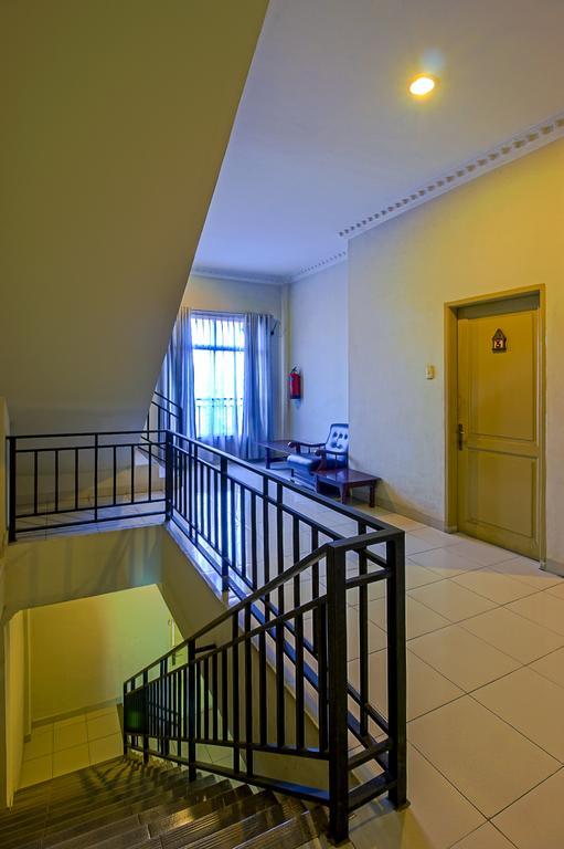 Carolina Transit Hotel เมดาน ภายนอก รูปภาพ